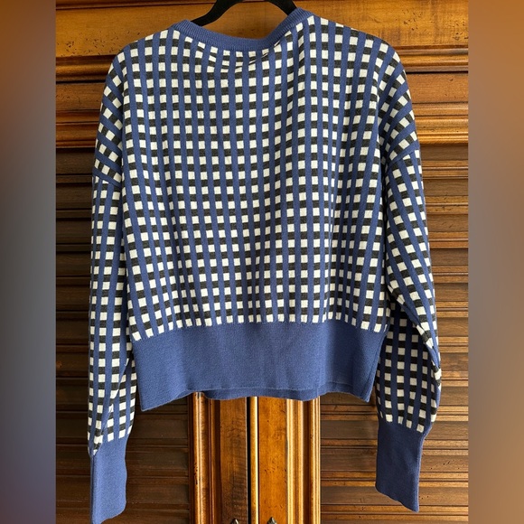 Happy Sheep NWT Size Medium blue Square and cream V neck super soft - Picture 7 of 8